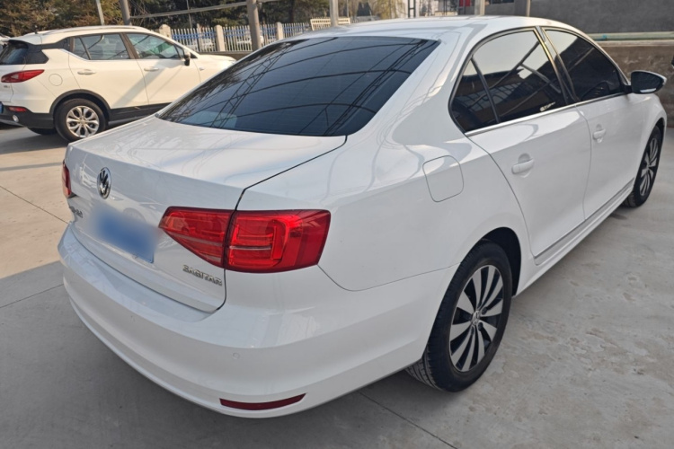 大众 速腾 2018款 1.6L 自动舒适型车身外观7