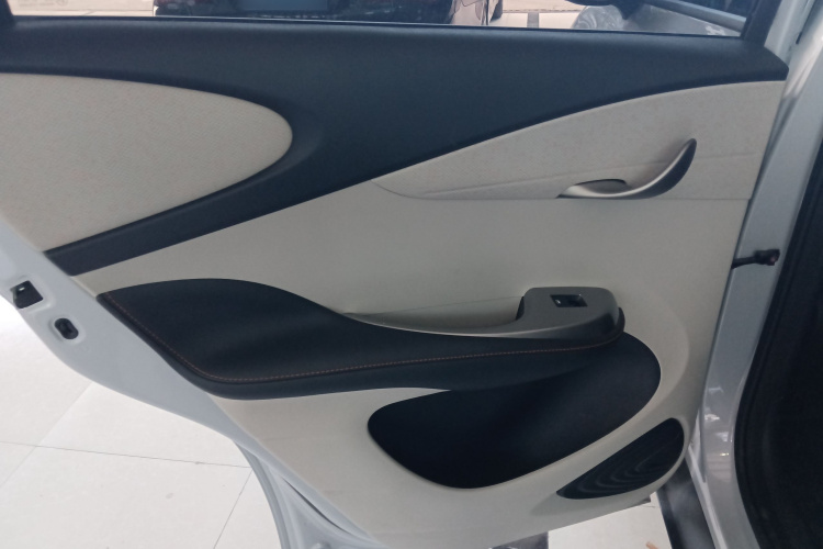 比亚迪 海豚 2021款 405km 自由版中控内饰7008