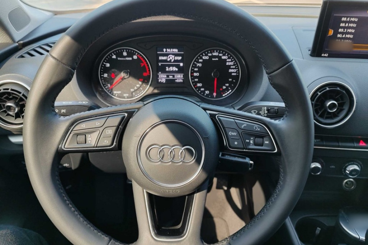 奥迪A3 2019款 Limousine 35 TFSI 进取型 国VI中控内饰7005