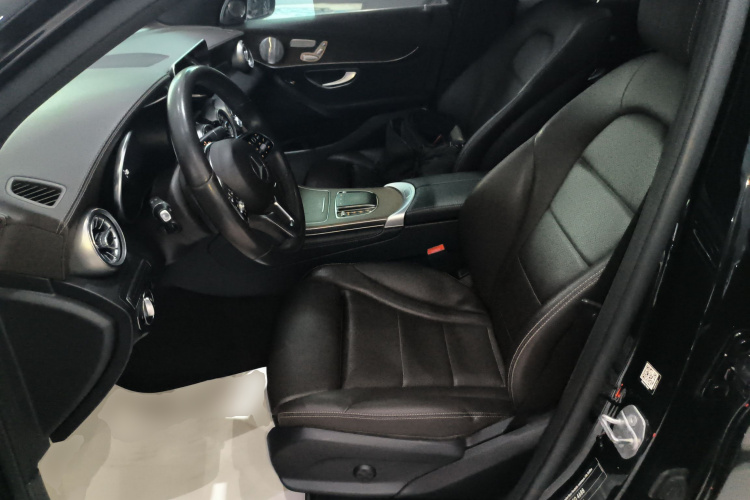 奔驰GLC 2020款 GLC 300 L 4MATIC 豪华型中控内饰19