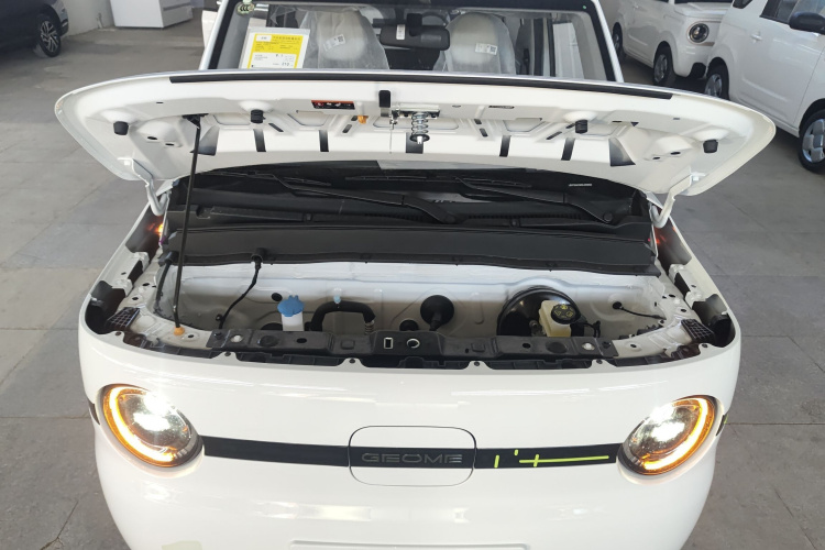 吉利银河 熊猫 2025款 210km 元气熊机舱底盘24