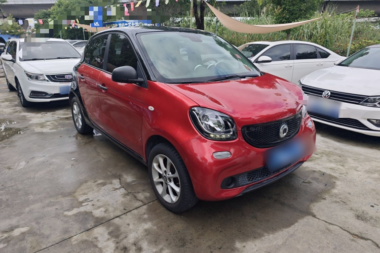 smart forfour 2018款 1.0L 52千瓦灵动版车身外观6002