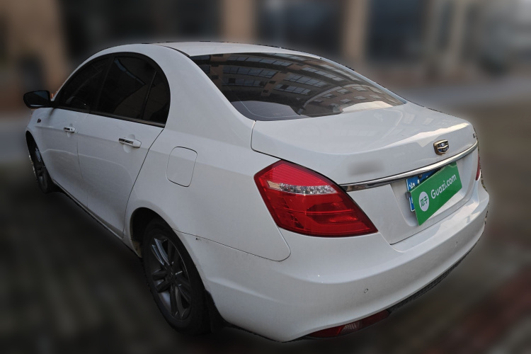 吉利汽车 帝豪 2017款 三厢百万款 1.5L 手动向上版车身外观5