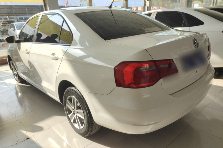 大众 捷达 2015款 质惠版 1.4L 手动时尚型车身外观4