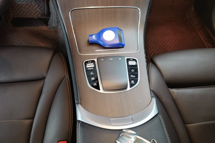 奔驰GLC 2021款 GLC 300 L 4MATIC 动感型局部细节18