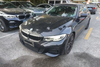 宝马3系 2020款 改款 325i M运动曜夜套装