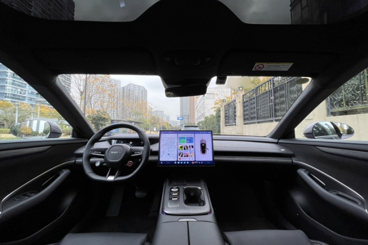 小米汽车 小米SU7 2024款 后驱长续航智驾版中控内饰7004