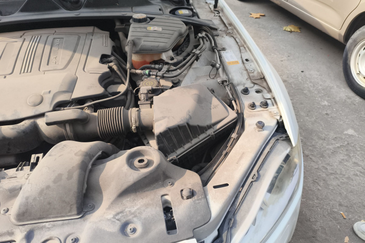 捷豹XJ 2015款 XJL 3.0 SC 典雅商务80周年典藏版局部细节9007