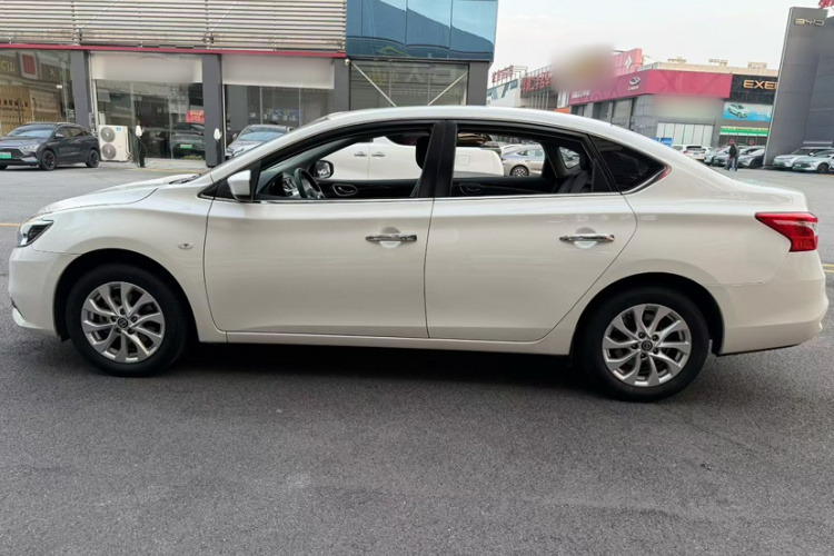 日产 轩逸 2019款 经典 1.6XL CVT豪华版车身外观6002