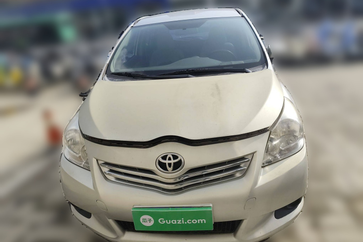 丰田 逸致 2014款 星耀 180E CVT精英版车身外观2