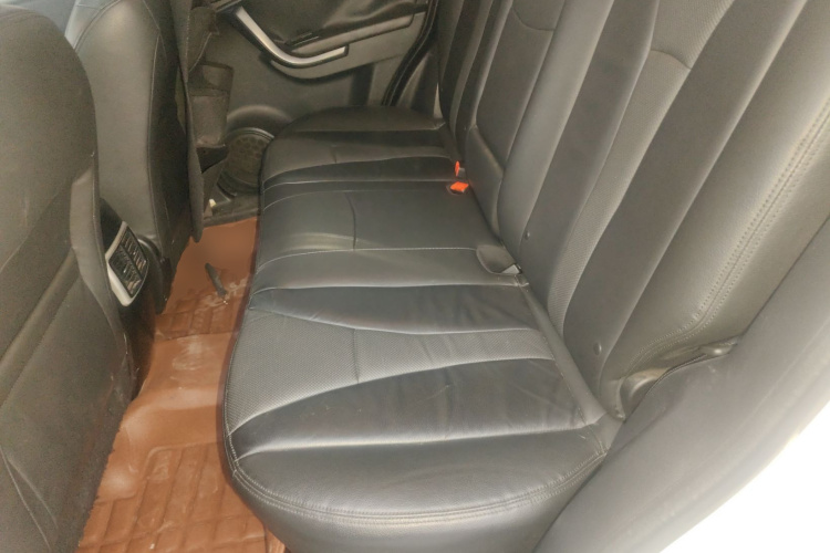 广汽传祺 传祺GS5 2014款 2.0L 自动两驱周年增值版中控内饰21