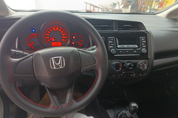 本田 飞度 2018款 1.5L 手动舒适版中控内饰12