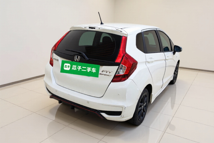 本田 飞度 2018款 1.5L CVT潮跑版车身外观7