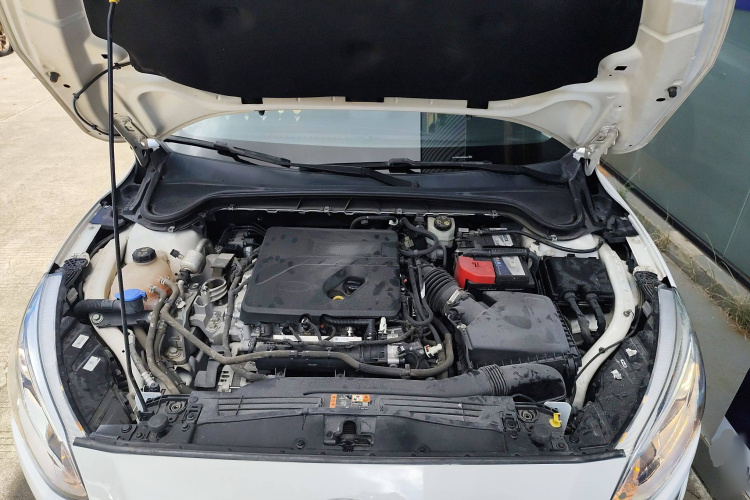 福特 福克斯 2019款 两厢 EcoBoost 180 自动锋潮型机舱底盘24