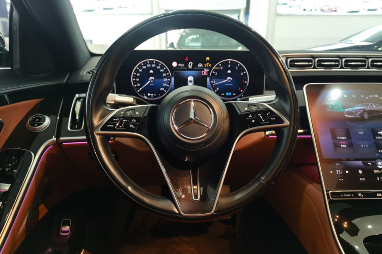 奔驰 迈巴赫S级 2022款 S 480 4MATIC 智臻特别版中控内饰7008