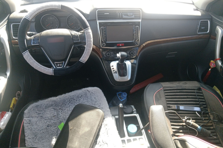 哈弗H6 2014款 运动版 2.4L 自动尊贵型中控内饰7002