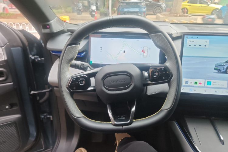 领克08 EM-P 2025款 245km 超长续航Halo中控内饰13