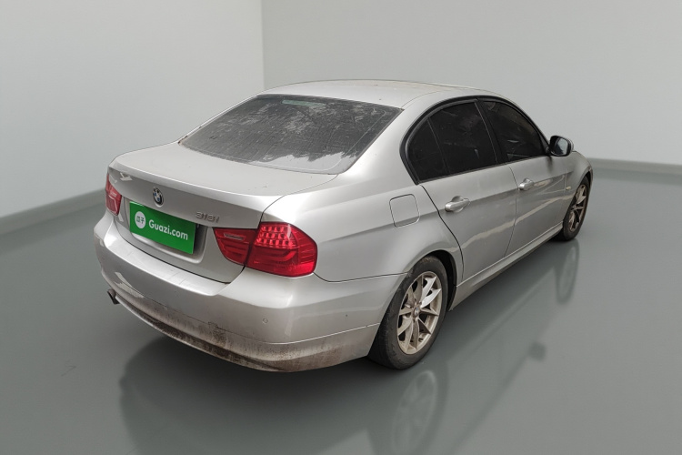 宝马3系 2011款 318i 领先型车身外观7