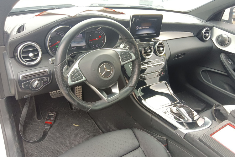 奔驰C级(进口) 2017款 C 200 4MATIC 轿跑版中控内饰7002