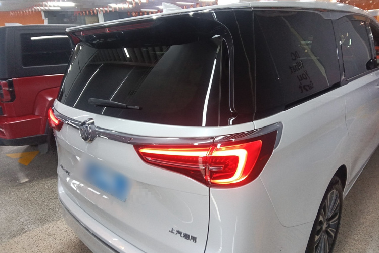 别克GL8 2022款 ES陆尊 653T 智慧旗舰型车身外观6