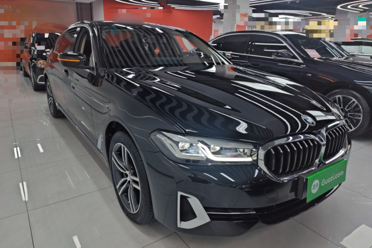 宝马5系 2023款 530Li 领先型 豪华套装车身外观3