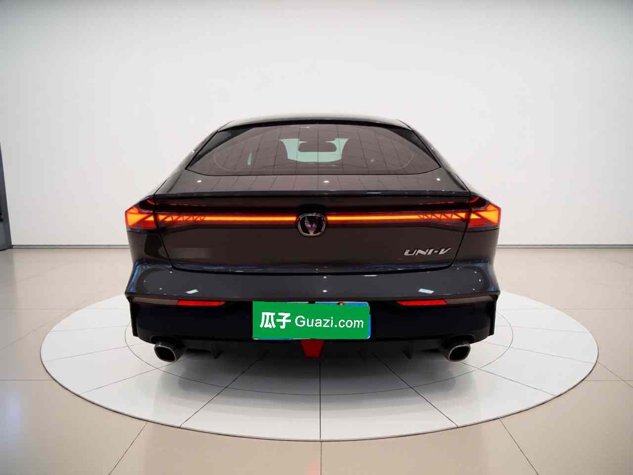 长安UNI-V 2022款 1.5T 尊贵型(4)