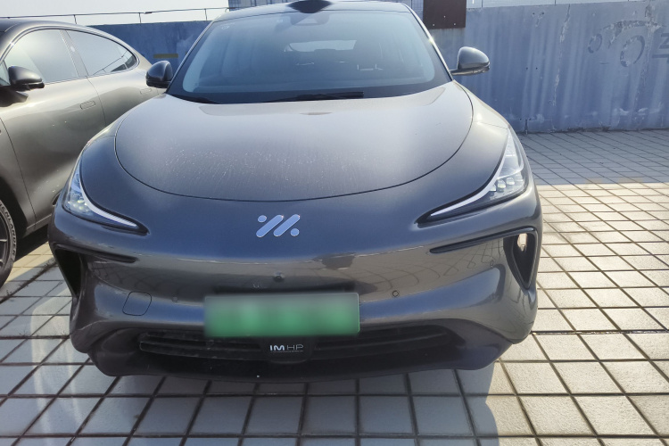 智己汽车 智己LS6 2023款 Max 标准版车身外观2