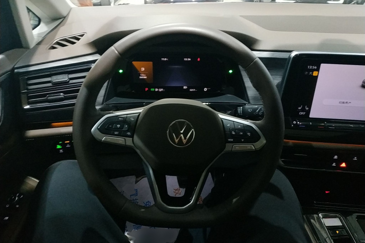 大众 威然 2024款 380TSI 尊贵版中控内饰13
