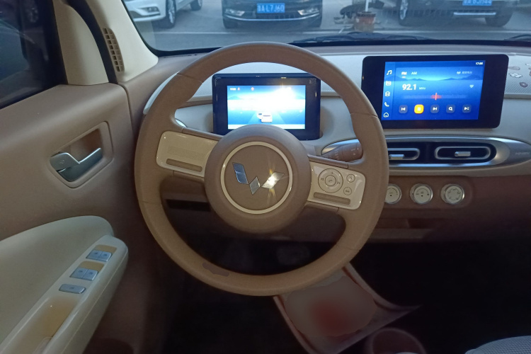 五菱汽车 宏光MINIEV 2025款 四门版 臻享款中控内饰13