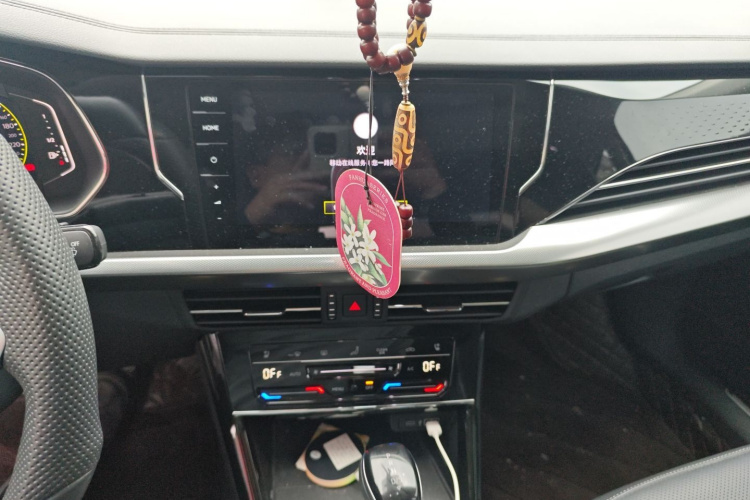 大众 帕萨特 2024款 380TSI 星空豪华版局部细节16