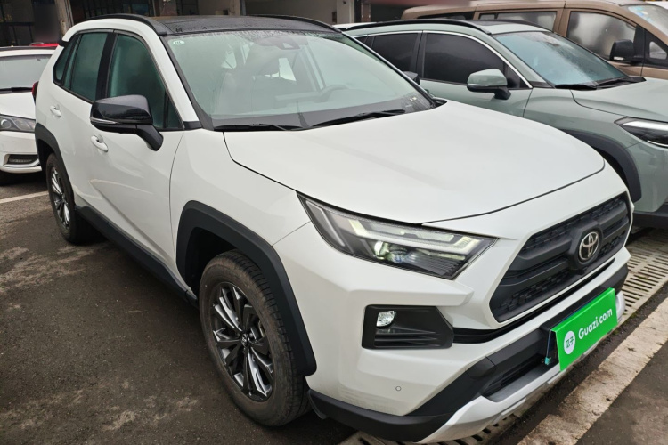 丰田 RAV4荣放 2023款 2.0L CVT四驱探险Plus版车身外观6002