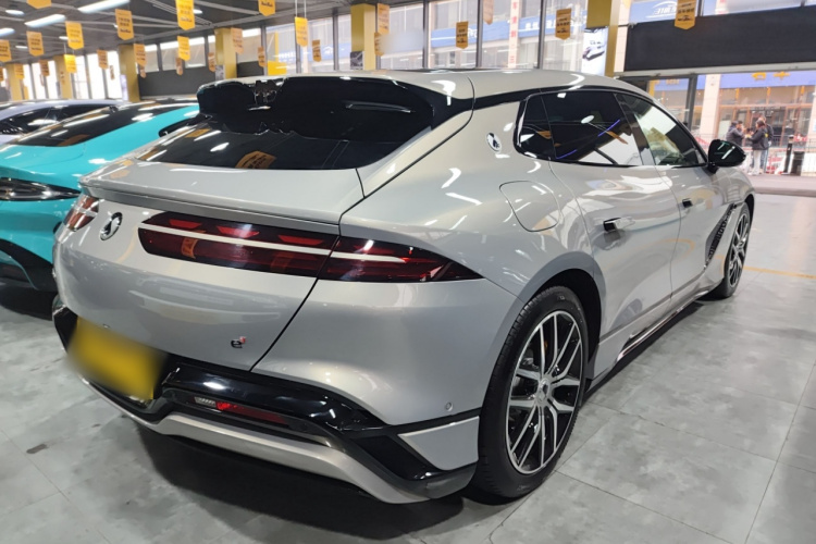 腾势Z9GT 2024款 630四驱Pro版车身外观6005