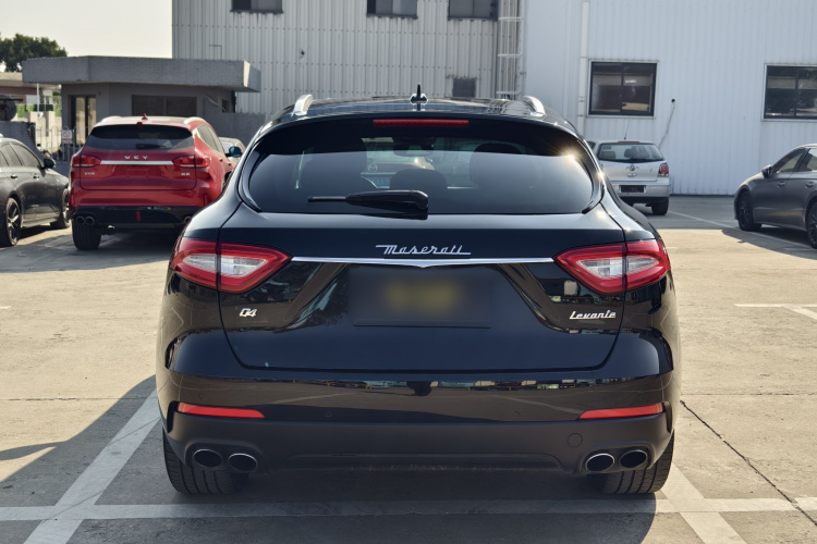 玛莎拉蒂 Levante 2016款 3.0T 标准型车身外观6006