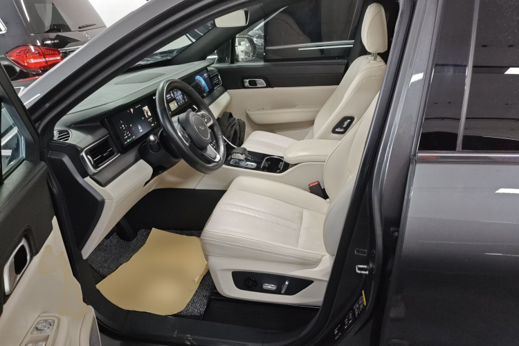 理想汽车 理想ONE 2020款 增程6座版中控内饰20