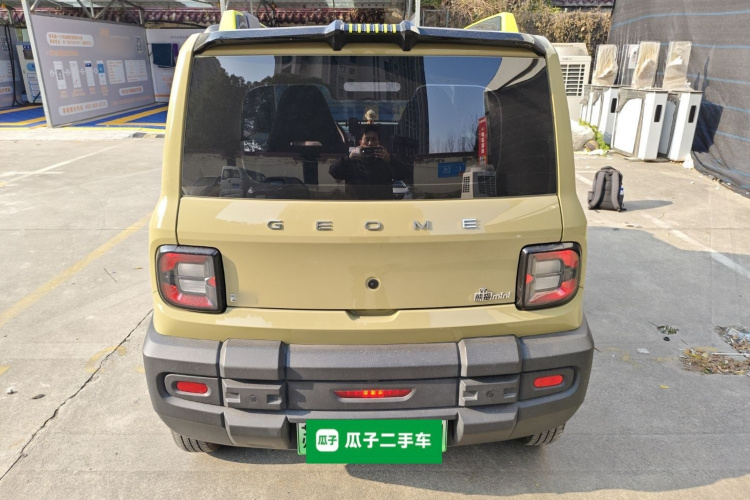 吉利银河 2025款 210km 熊猫骑士车身外观6