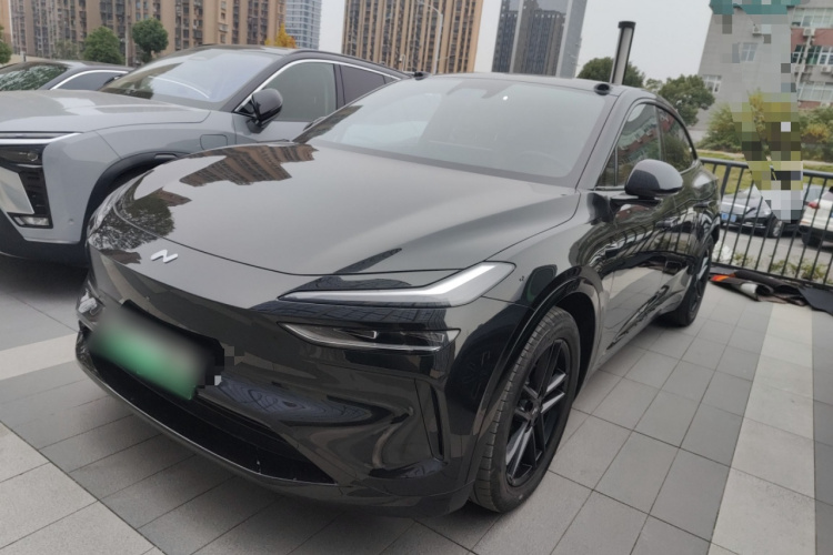 乐道L60 2024款 60kWh 后驱版车身外观1