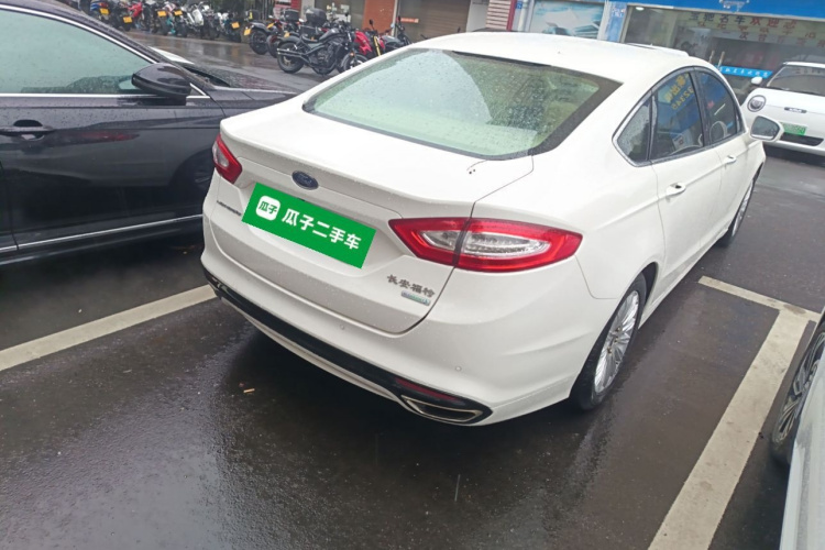 福特 蒙迪欧 2013款 2.0L GTDi200豪华型车身外观7