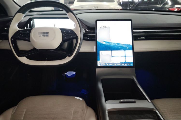 吉利银河 银河L6 2023款 125km 星舰中控内饰12