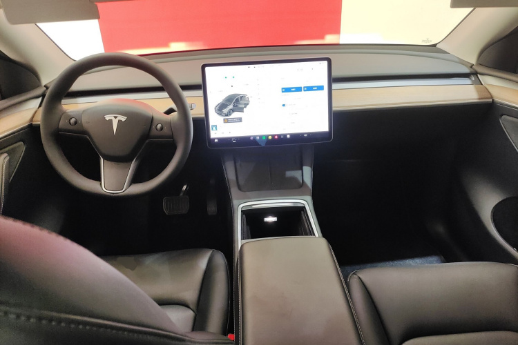 特斯拉 Model Y 2021款 标准续航后驱版中控内饰12