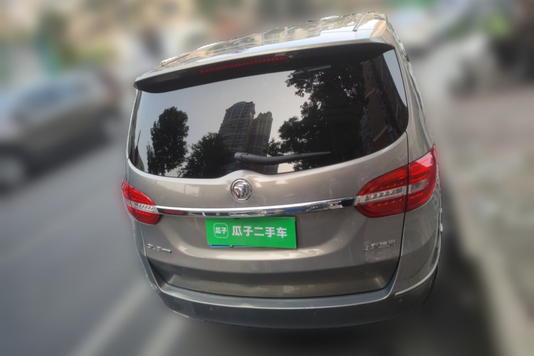 别克GL8 2017款 25S 豪华型 国V车身外观6