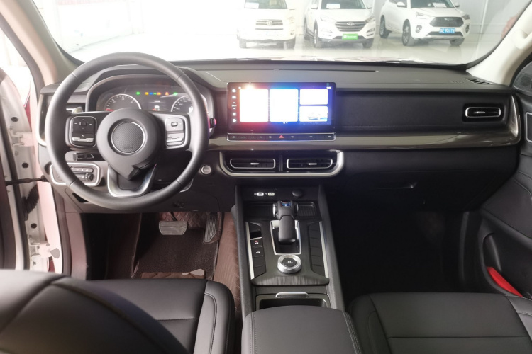 长城 炮 2023款 2.0T商用版自动柴油两驱精英型长箱GW4D20M中控内饰7002