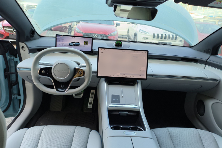 鸿蒙智行 智界S7 2025款 705km Pro中控内饰7002