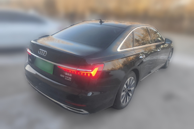 奥迪A6L 2024款 45 TFSI 臻选致雅型车身外观7