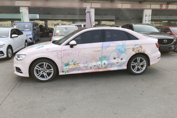 奥迪A3 2018款 30周年年型 Limousine 35 TFSI 时尚型车身外观4