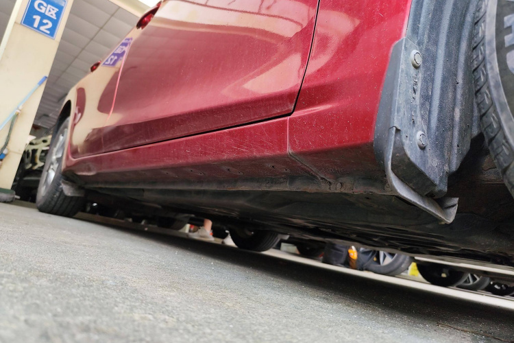 马自达3 昂克赛拉 2017款 三厢 1.5L 自动豪华型 国VI机舱底盘29