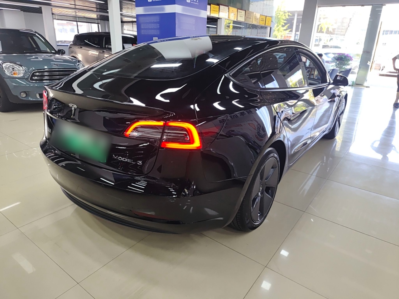 特斯拉 Model 3 2021款 标准续航后驱升级版