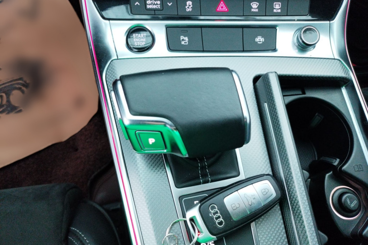 奥迪A6L 2022款 45 TFSI 臻选动感型局部细节18