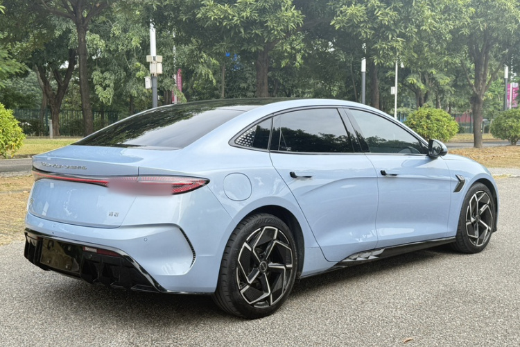 比亚迪 海豹 2022款 700km 长续航后驱版车身外观6007