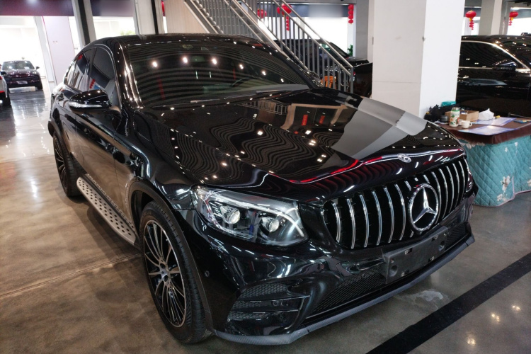 奔驰GLC轿跑 AMG 2017款 AMG GLC 43 4MATIC 轿跑SUV车身外观6002