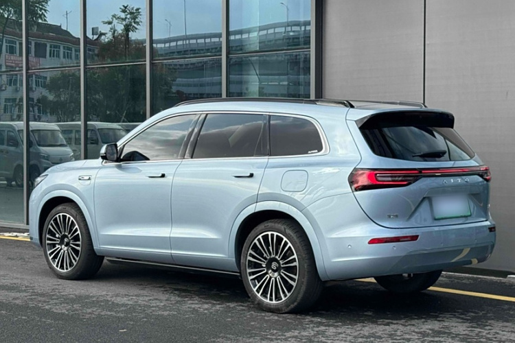 鸿蒙智行 问界M7 2024款 1.5T 智驾四驱Max版 6座车身外观6005